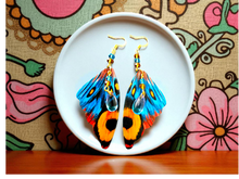 Load image into Gallery viewer, BUTTERFLY EARRINGS. Butterfly Wing Earrings. Monarch Butterfly Earrings. Butterfly Wing Jewelry. Butterfly Jewelry. Cyrstal Bead Earrings.
