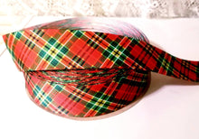 Load image into Gallery viewer, 7/8&quot;, 1.5&quot; Red and Green Plaid Christmas Ribbon. Gift Wrap Ribbon.  Hair Bow Ribbon. Holiday Decorations.  Christmas Tree Garland
